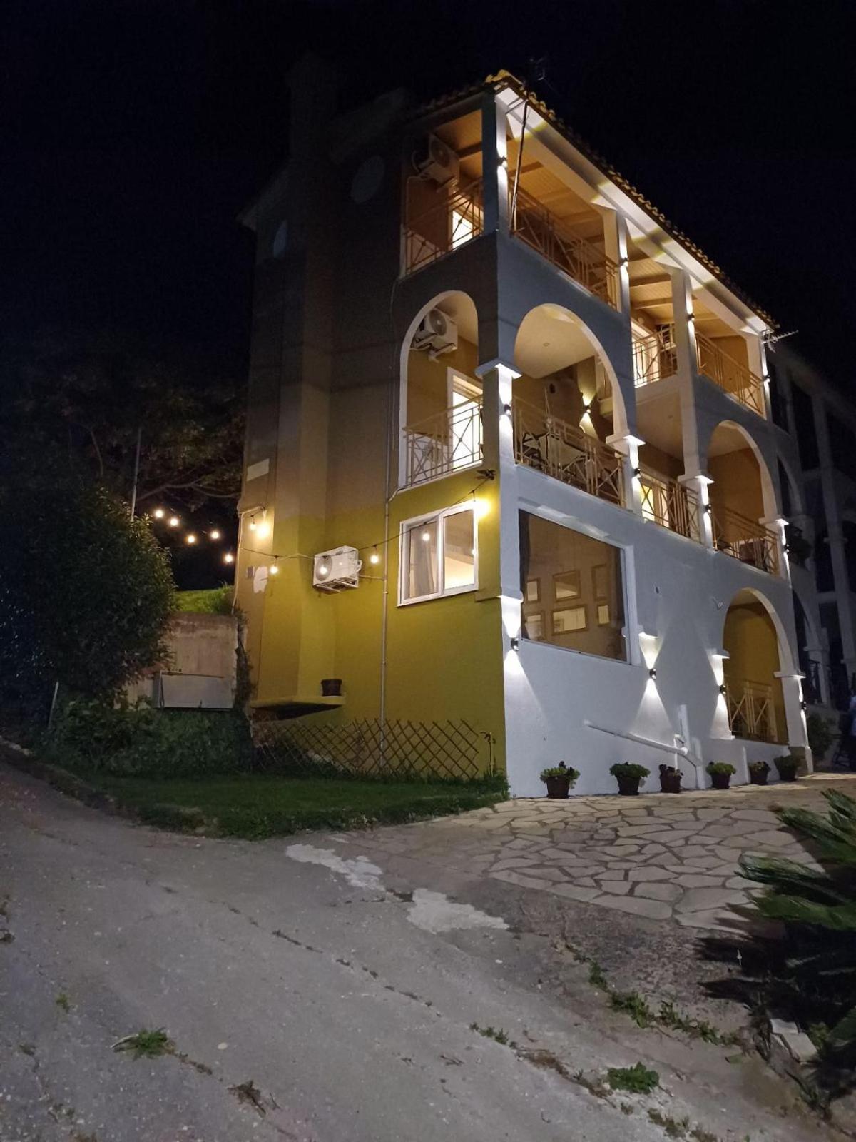 Il Tramonto Apartments 2 Канали Экстерьер фото